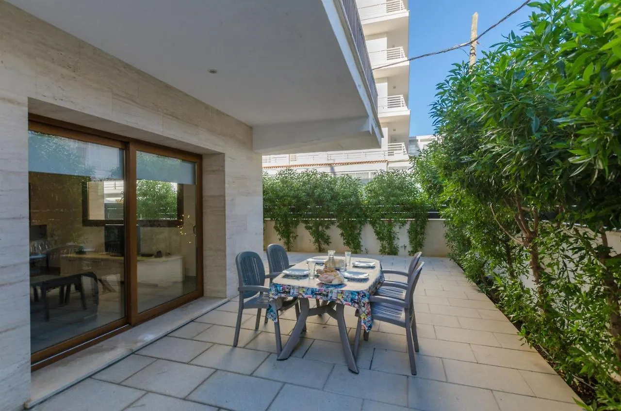 Semesterbostad Yourhouse Es Cardinal Can Picafort  Spanien